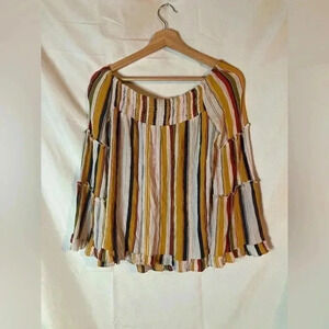 Main strip‎ top with flare out sleeves
